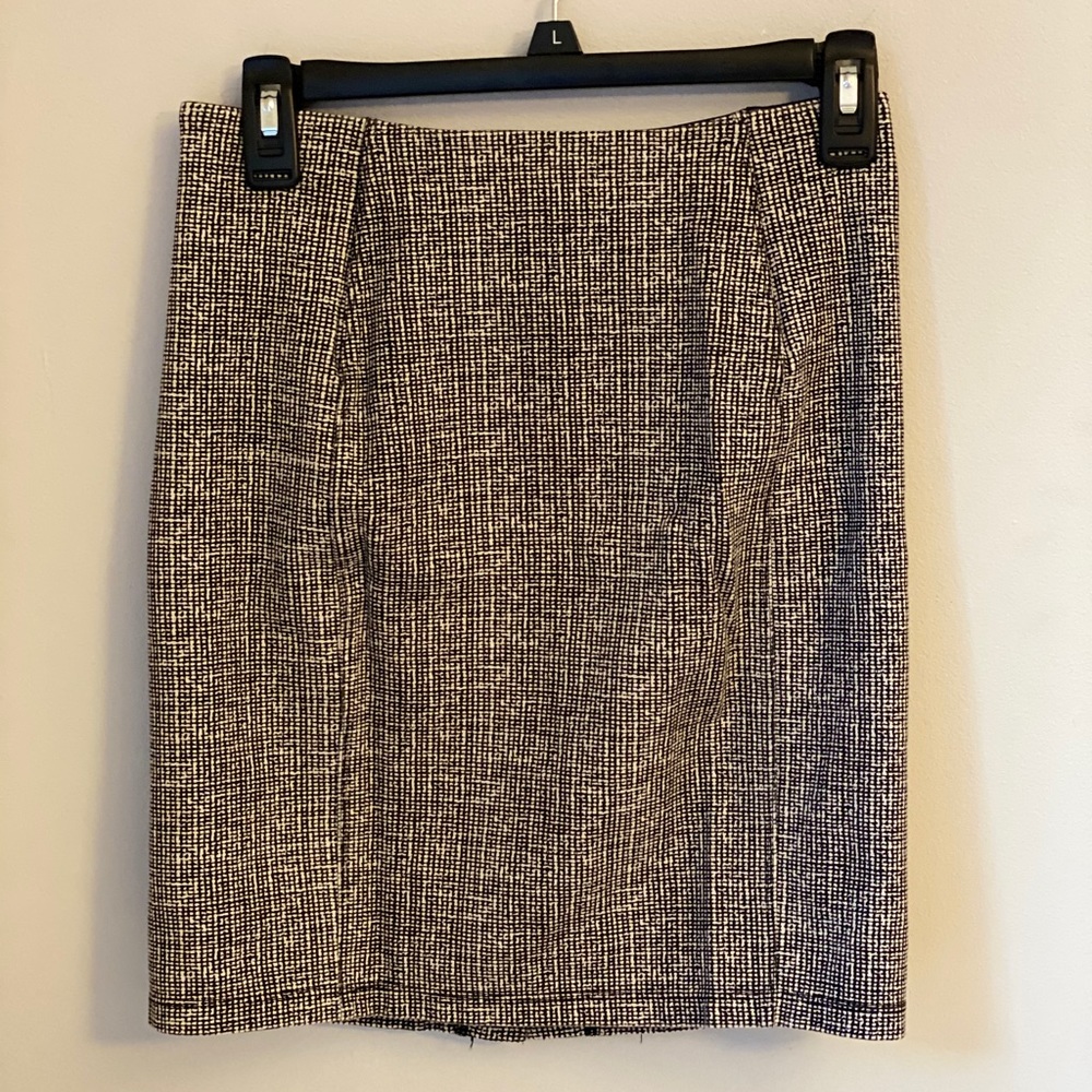 Pencil skirt